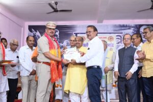 सर्यूपारीणण ब्राह्मण सभा छत्तीसगढ़ ने 81 पुलिस अधिकारियों का किया सम्मान.