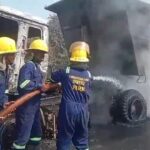  रायपुर:-  कुम्हारी (खारुन नदी) के पास ट्रक में लगी आग।