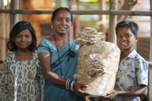 बालको की उन्नति परियोजना ने बदली ज़िंदगी, गंगोत्री से मशरूम दीदी बनने का सफर.