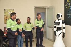 बालको में ‘अलाइसा’ रोबोट तैनात, कर्मचारियों को मिलेगा रियल-टाइम सुरक्षा ट्रेनिंग.