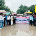स्वास्थ्य कर्मचारियों ने विभिन्न मांगों को लेकर निकाली रैली, कलेक्टर को सौंपा ज्ञापन.