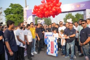 रायपुर में एमएमआई नारायणा हॉस्पिटल के 15वें वॉकाथॉन में 5,000 लोगों ने लिया हिस्सा.